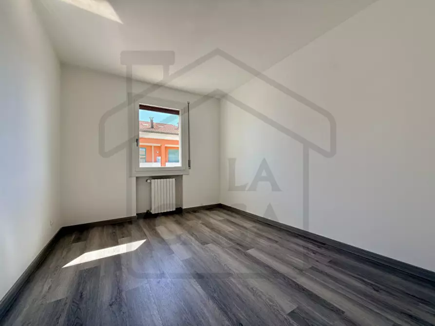 Immagine 17 di Appartamento in vendita  in Via De Nicola a Montegrotto Terme