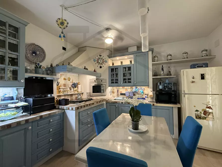 Immagine 6 di Casa bifamiliare in vendita  in Via Antonio Segni a Montegrotto Terme