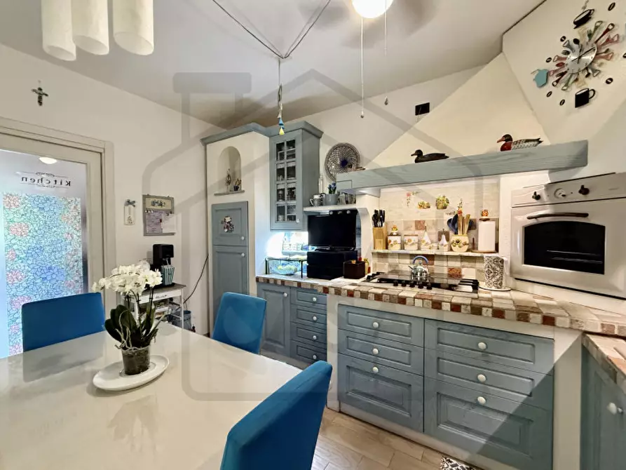 Immagine 8 di Casa bifamiliare in vendita  in Via Antonio Segni a Montegrotto Terme