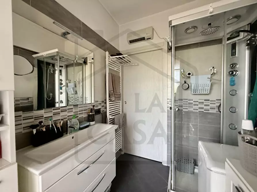 Immagine 17 di Casa bifamiliare in vendita  in Via Antonio Segni a Montegrotto Terme