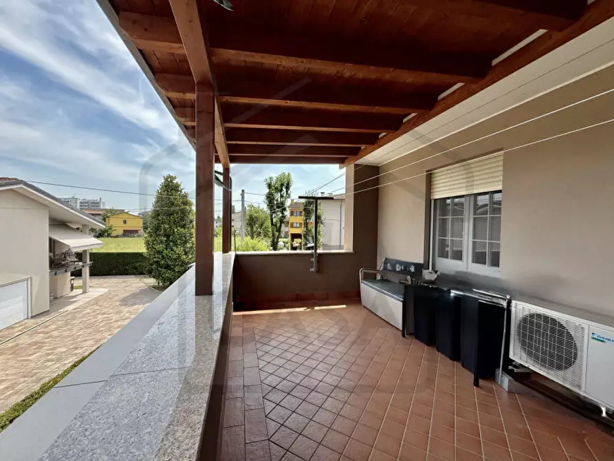 Immagine 19 di Casa bifamiliare in vendita  in Via Antonio Segni a Montegrotto Terme