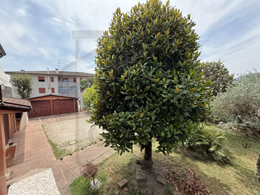 Immagine 31 di Casa bifamiliare in vendita  in Via Antonio Segni a Montegrotto Terme