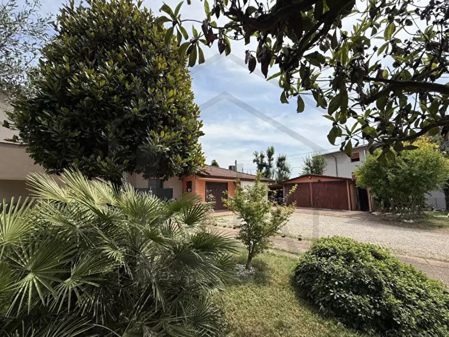 Immagine 35 di Casa bifamiliare in vendita  in Via Antonio Segni a Montegrotto Terme