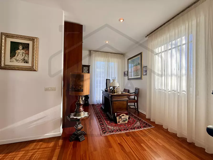 Immagine 5 di Appartamento in vendita  in Via Guido Reni a Abano Terme