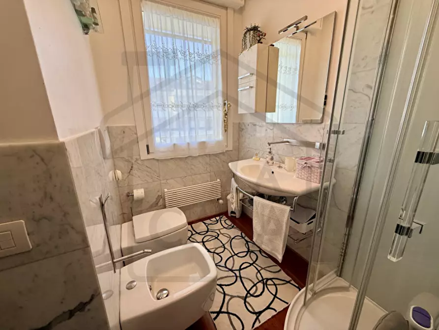 Immagine 11 di Appartamento in vendita  in Via Guido Reni a Abano Terme