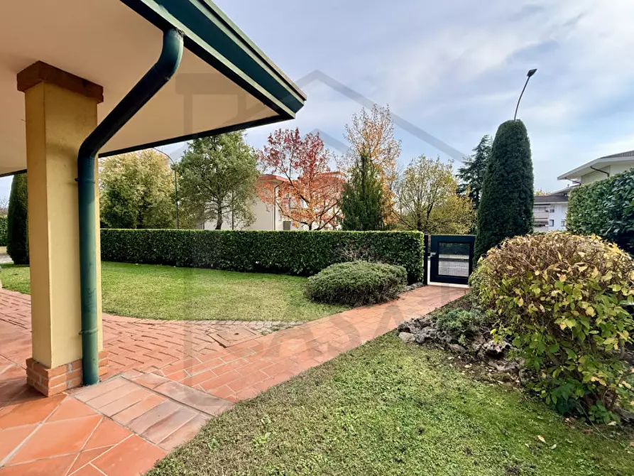 Immagine 4 di Casa indipendente in vendita  in Via San Lorenzo a Abano Terme