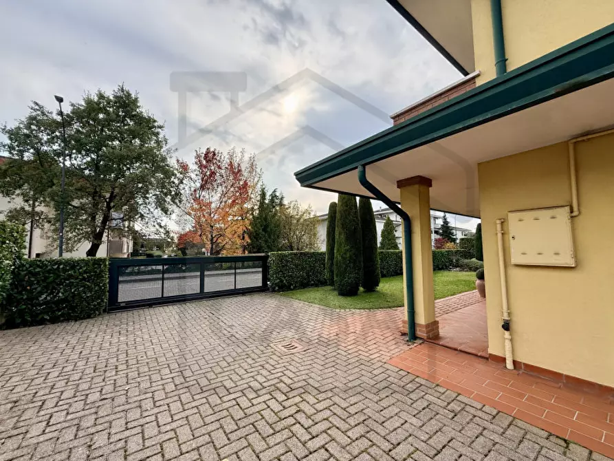 Immagine 23 di Casa indipendente in vendita  in Via San Lorenzo a Abano Terme