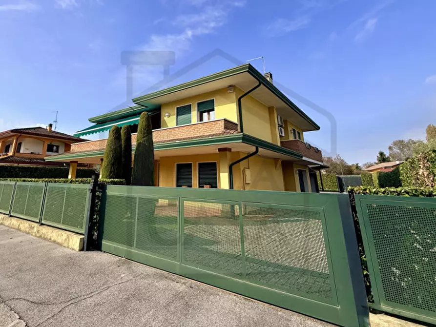 Immagine 45 di Casa indipendente in vendita  in Via San Lorenzo a Abano Terme