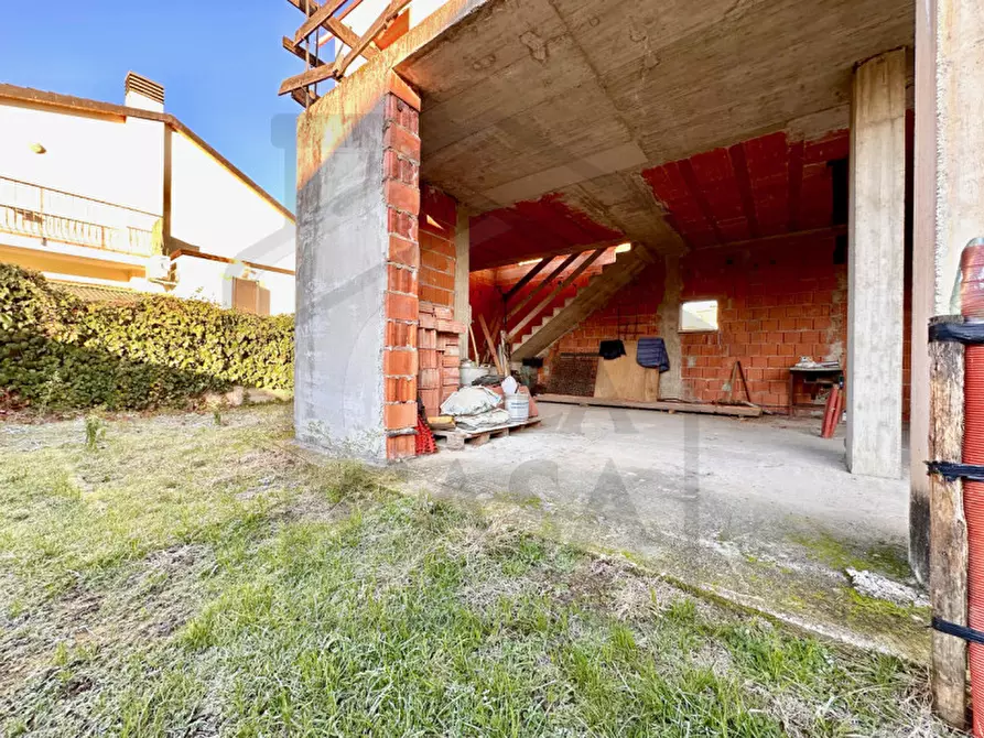 Immagine 1 di Casa indipendente in vendita  a Abano Terme