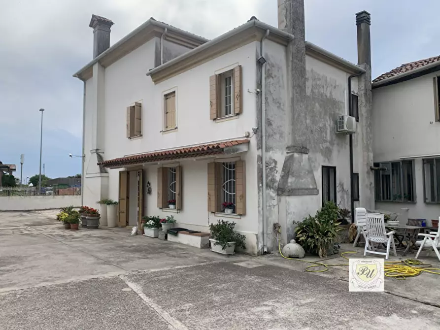 Immagine 4 di Casa indipendente in vendita  in Via XXVIII Aprile a Solesino