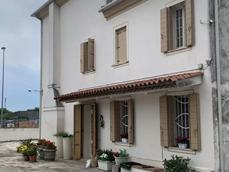 Immagine 8 di Casa indipendente in vendita  in Via XXVIII Aprile a Solesino