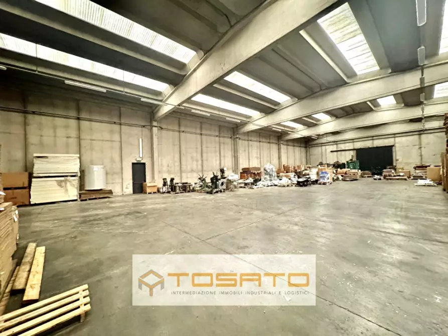 Immagine 1 di Capannone industriale in affitto  a Legnago