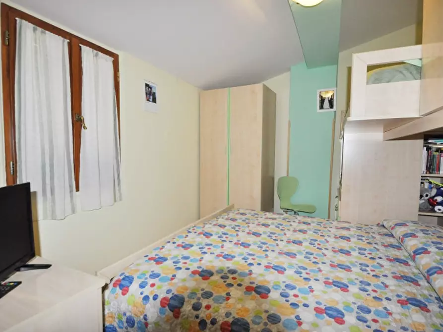 Immagine 5 di Appartamento in vendita  a Terranuova Bracciolini