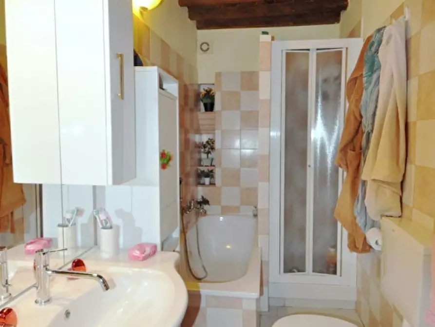 Immagine 7 di Appartamento in vendita  a Terranuova Bracciolini