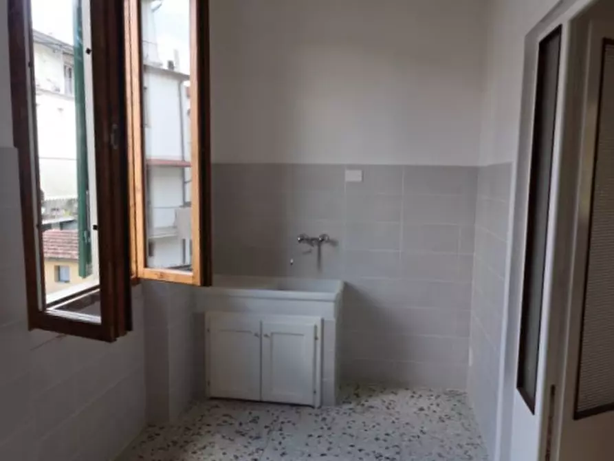 Immagine 10 di Villetta a schiera in vendita  in via 24 maggio a Montevarchi