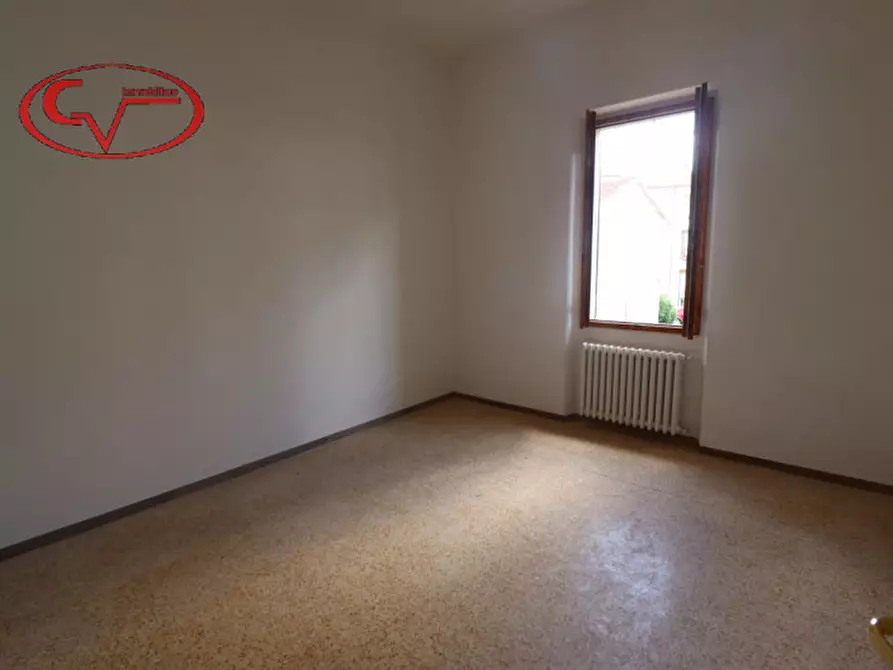 Immagine 21 di Villetta a schiera in vendita  in via 24 maggio a Montevarchi