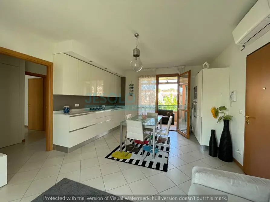 Immagine 7 di Appartamento in vendita  in Piazza Milano a Jesolo