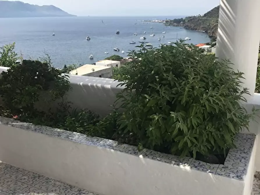 Immagine 2 di Casa indipendente in vendita  in VIA SERRO CUCCIOLITA S.N. a Santa Marina Salina