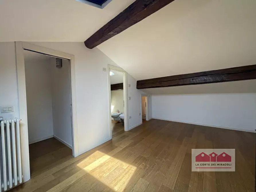 Immagine 10 di Appartamento in affitto  in Via Levà degli Angeli a Vicenza