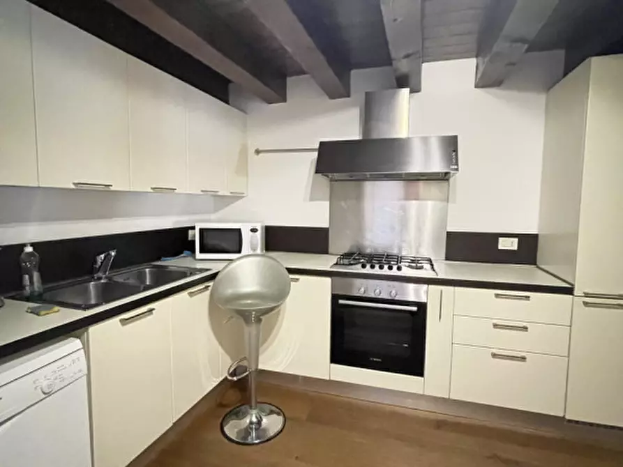 Immagine 13 di Appartamento in affitto  in Via Levà degli Angeli a Vicenza