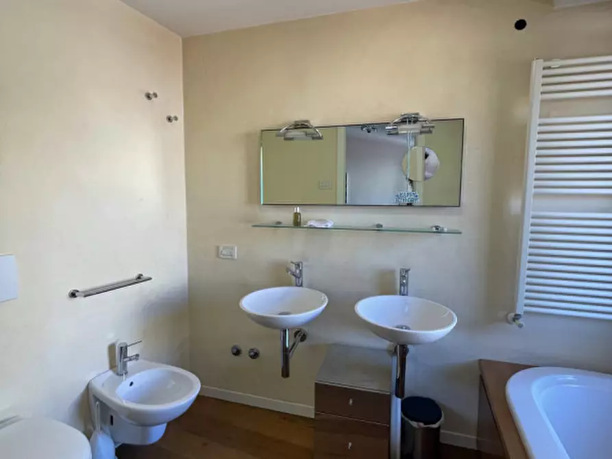 Immagine 16 di Appartamento in affitto  in Via Levà degli Angeli a Vicenza