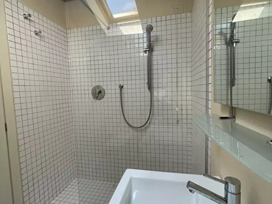 Immagine 18 di Appartamento in affitto  in Via Levà degli Angeli a Vicenza