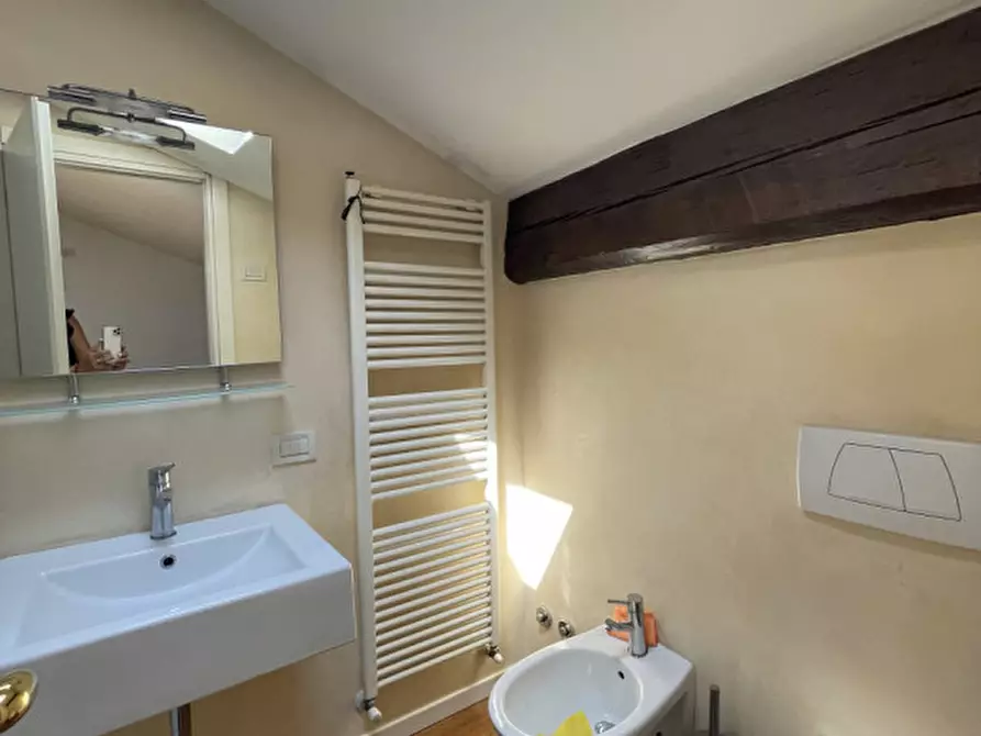 Immagine 19 di Appartamento in affitto  in Via Levà degli Angeli a Vicenza