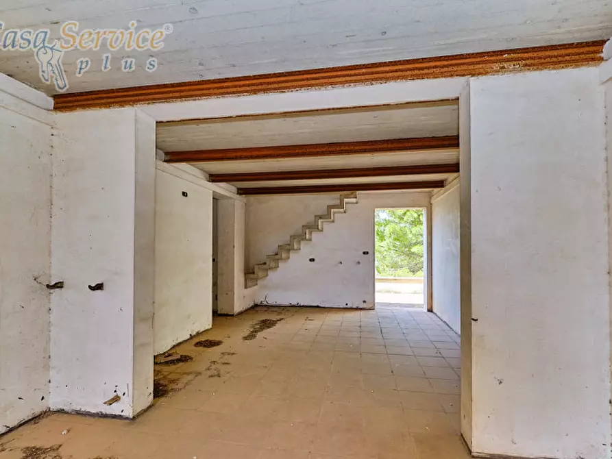 Immagine 30 di Palazzo in vendita  in Via dei Capuccini a Galatone