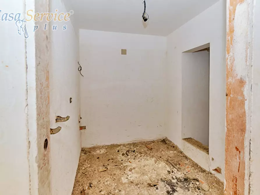 Immagine 33 di Palazzo in vendita  in Via dei Capuccini a Galatone