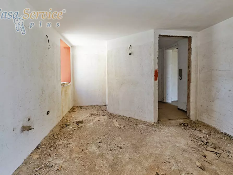 Immagine 49 di Palazzo in vendita  in Via dei Capuccini a Galatone