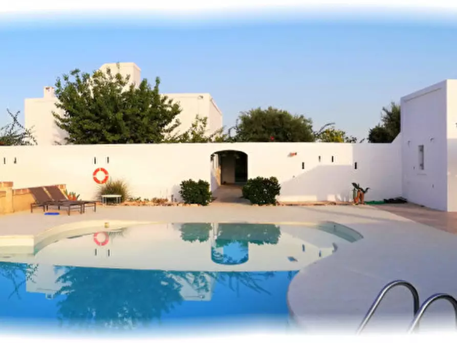 Immagine 3 di Rustico / casale in vendita  a Fasano