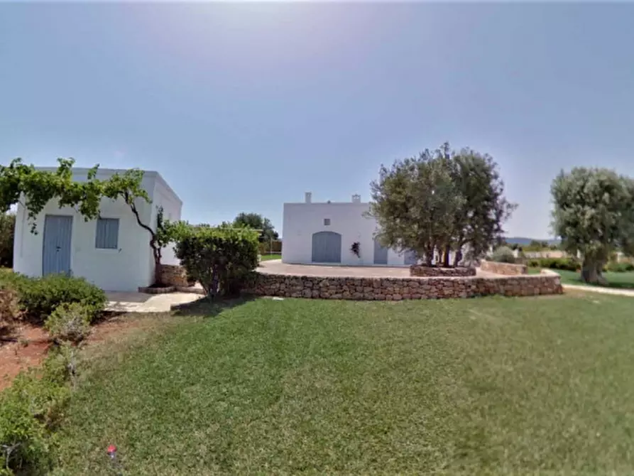 Immagine 4 di Rustico / casale in vendita  a Fasano