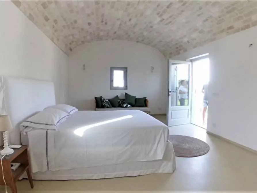 Immagine 11 di Rustico / casale in vendita  a Fasano