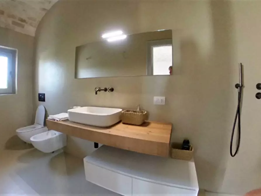 Immagine 14 di Rustico / casale in vendita  a Fasano