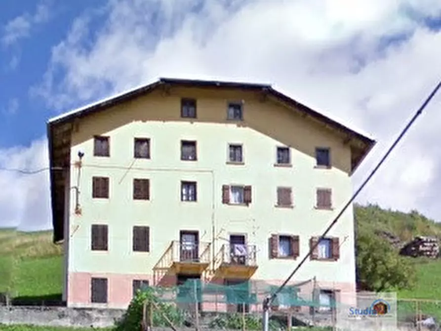 Immagine 1 di Palazzo in vendita  in Via S.Leonardo, 61 a Comelico Superiore
