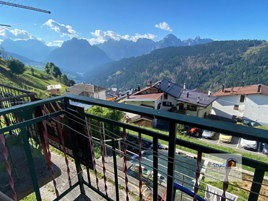 Immagine 11 di Palazzo in vendita  in Via S.Leonardo, 61 a Comelico Superiore