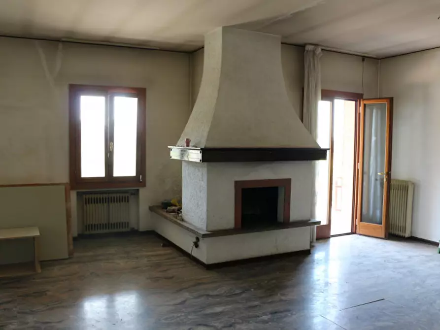 Immagine 17 di Casa bifamiliare in vendita  in Via Bagno a Cinto Euganeo