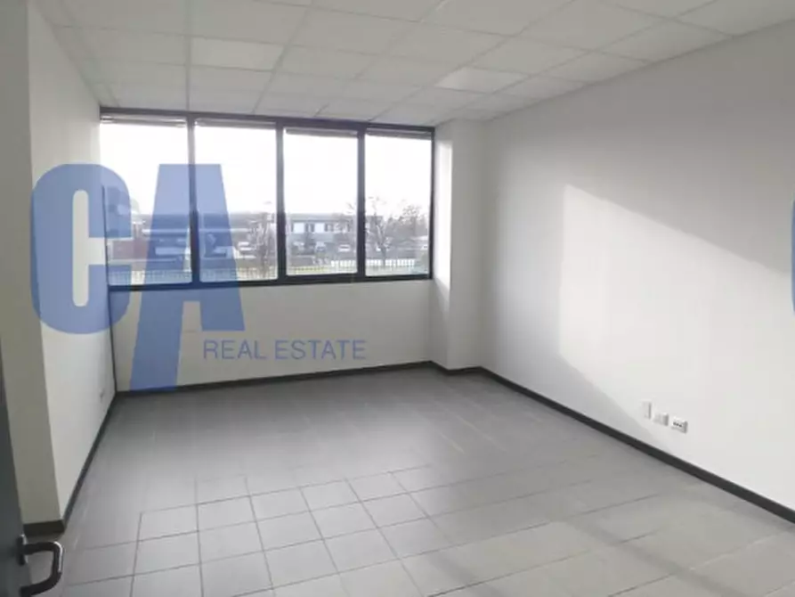 Immagine 15 di Laboratorio in affitto  in VIA BINDELERA a Brugherio