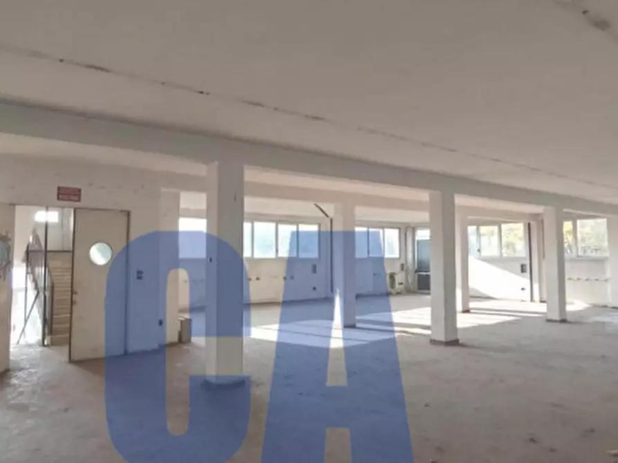 Immagine 3 di Laboratorio in vendita  in VIALE DELLE INDUSTRIE a Settala