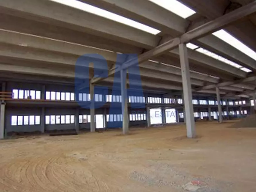 Immagine 3 di Magazzino in vendita  in VIA GENOVA a Pioltello