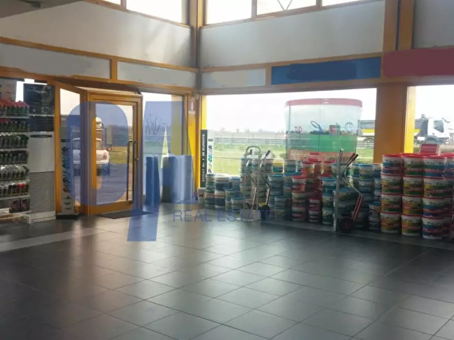 Immagine 17 di Magazzino in vendita  in STRADA PROVINCIALE PROVINCIALE 40 a Siziano