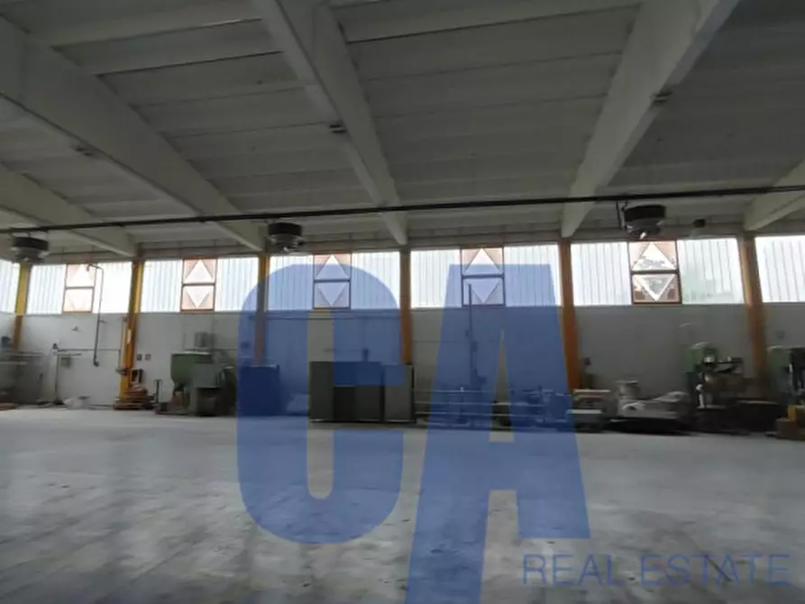 Immagine 11 di Magazzino in vendita  in STRADA PROVINCIALE PROVINCIALE 40 a Siziano