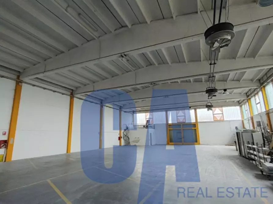 Immagine 4 di Laboratorio in vendita  in STRADA PROVINCIALE PROVINCIALE 40 a Siziano