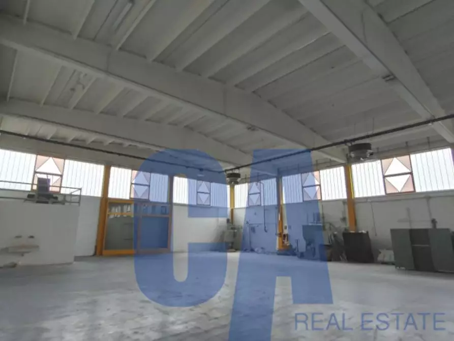 Immagine 6 di Laboratorio in vendita  in STRADA PROVINCIALE PROVINCIALE 40 a Siziano