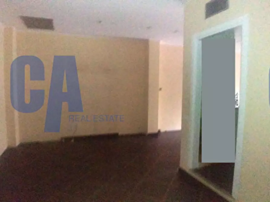 Immagine 13 di Negozio in vendita  in VIA CECHOV ANTONIO a Milano