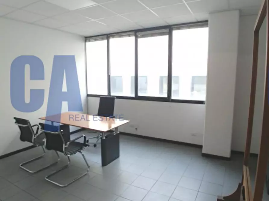 Immagine 21 di Palazzo in affitto  in VIA BINDELERA a Brugherio