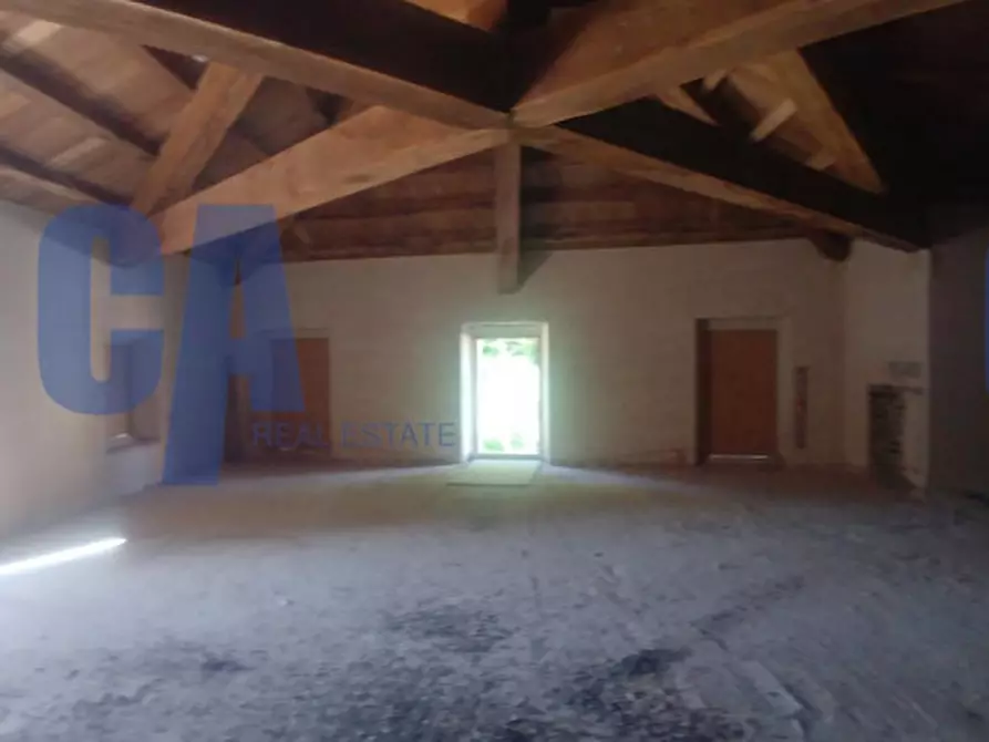 Immagine 24 di Palazzo in affitto  in VIA BURAGO a Vimercate