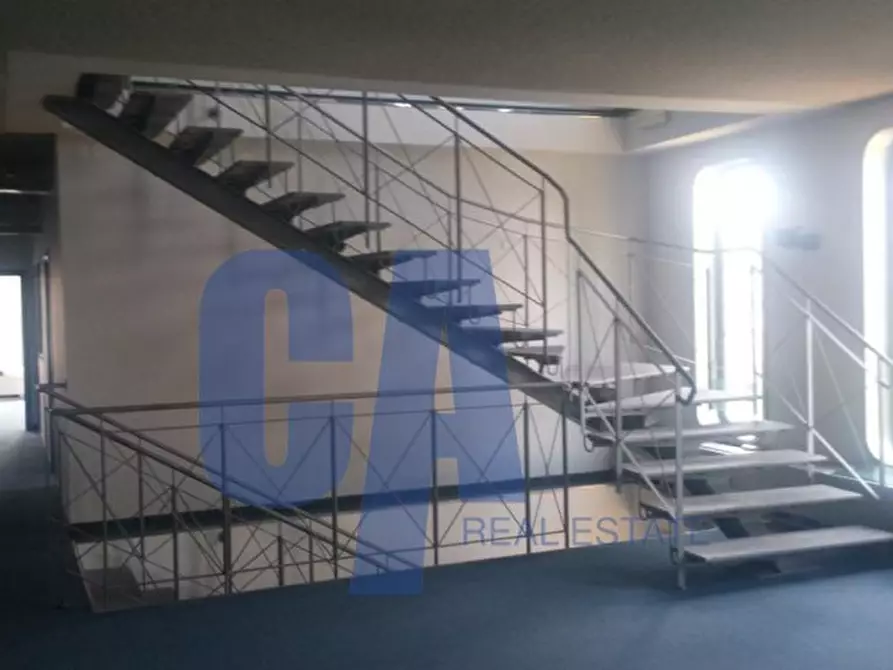 Immagine 19 di Palazzo in vendita  in VIA ABRUZZI a Peschiera Borromeo