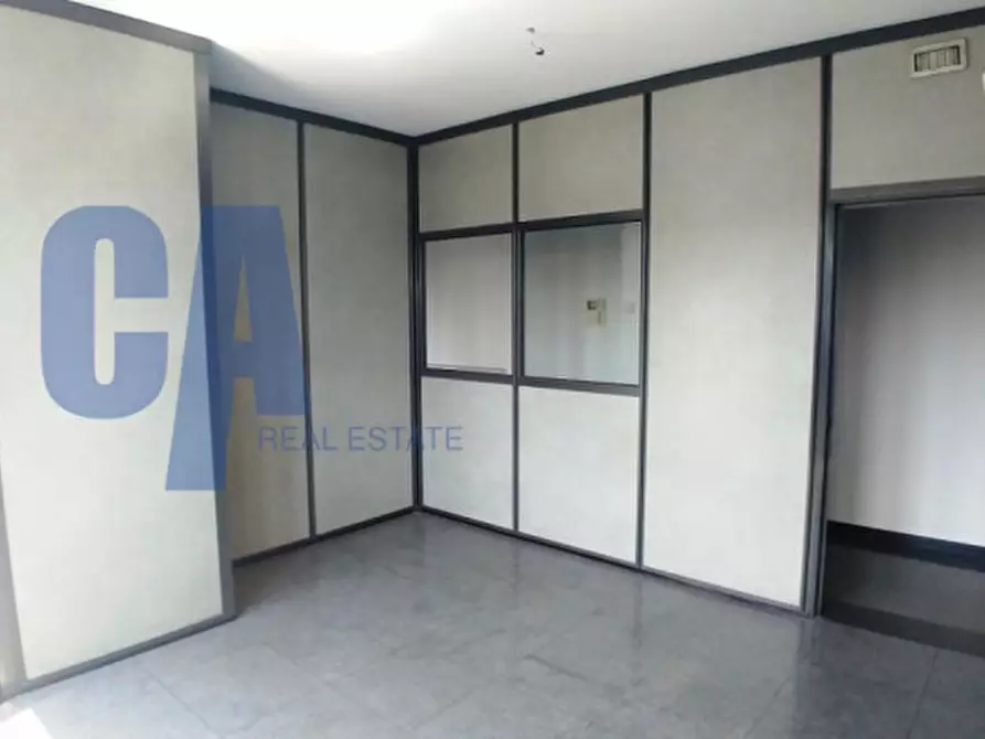 Immagine 11 di Palazzo in vendita  in VIA CADORNA LUIGI a Cinisello Balsamo