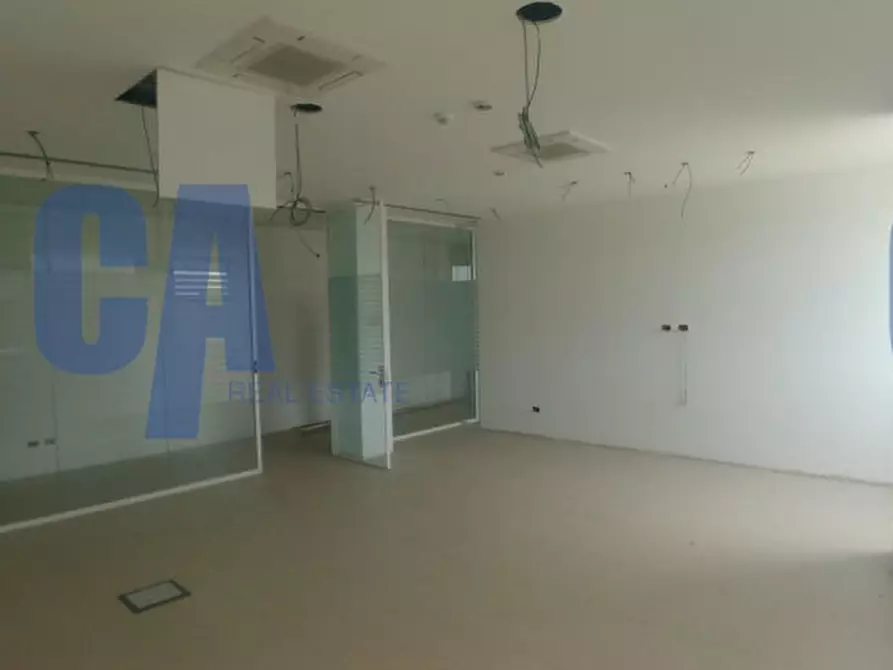 Immagine 4 di Palazzo in vendita  in VIA UMBRIA a Segrate